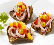 Canaps de jambon et chutney de pches