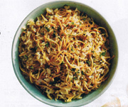 Pilaf de riz et de nouilles croustillantes