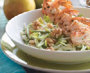 Pommes et poires en salade avec crevettes au chili  la lime