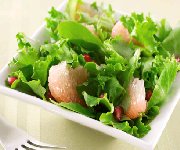 Salade de verdures au pamplemousse