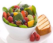 Salade fusion aux fruits et aux noix